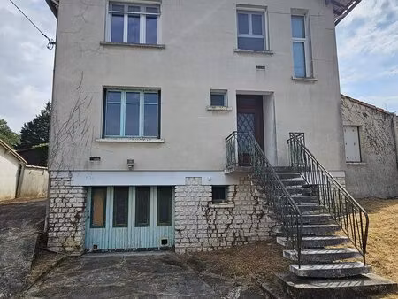 grande maison familiale a renover