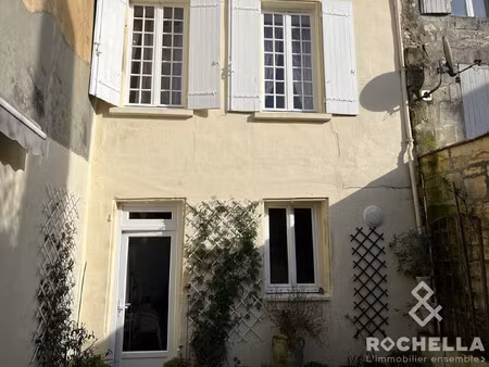 maison au coeur du centre ville de st jean d angely