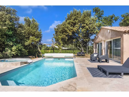 villa de 132 m2 sur 1000 m2 de terrain avec piscine et garag