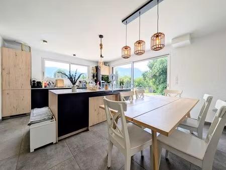 prestigieuse maison en vente entrelacs  france