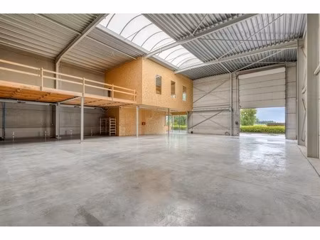 commercieel te huur in zevekote