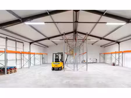 commercieel te huur in opoeteren