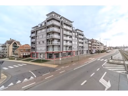 commercieel te huur in koksijde