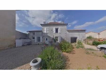 charmante maison t3