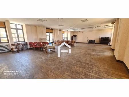 vente maison 7 pièces 310 m² à objat (19130)  110 000 €