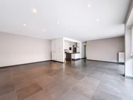 appartement te huur in deerlijk met 2 slaapkamers