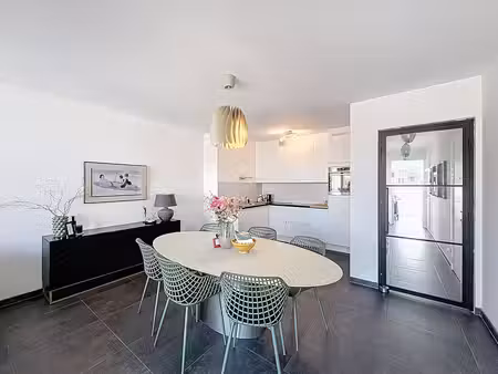 appartement te huur in hoboken met 2 slaapkamers