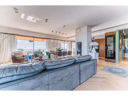vente maison 5 pièces 141 m² nice (06200)