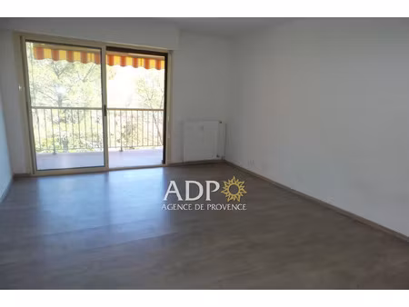 location appartement 1 pièce 24 m² à peymeinade (06530)
