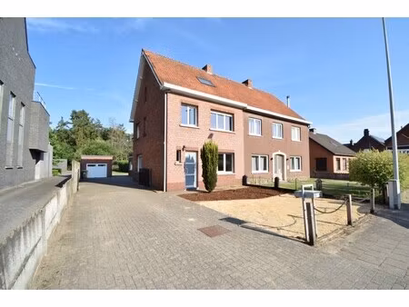 huis te huur in lichtaart met 3 slaapkamers