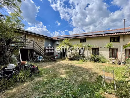 vente ferme 6 pièces 138 m² à milhars (81170)  162 000 €