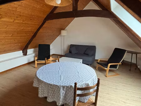 location meublee et a l'annee - 44.71 m2