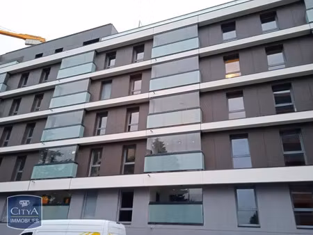 parking à louer 11.1 m² - villefranche-sur-saône (69) - 77€