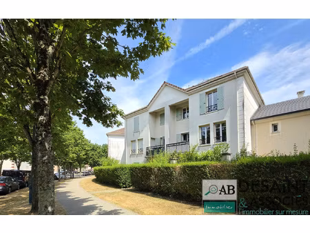 appartement triplex t4 76m2 balcon box