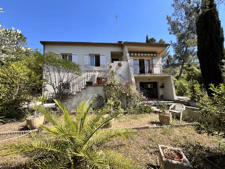 maison avec jardin et garage