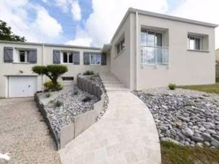 vente maison piscine à aubigny-les-clouzeaux (85430) : à vendre piscine / 168m² aubigny-le