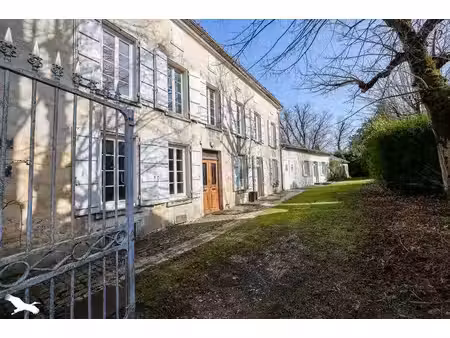 vente maison 16 pièces 342 m² barbezieux-saint-hilaire (16300)