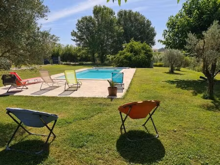 villa de plain-pied 110m2 hab sur un terrain clos et arboré d...