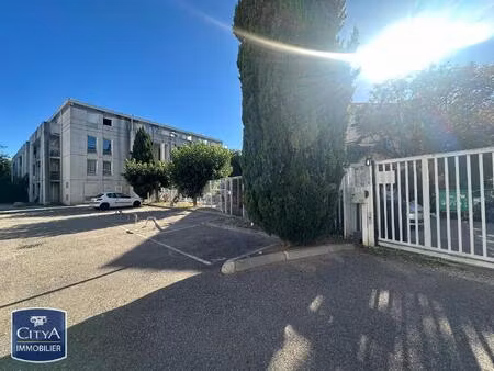 location parking avignon 84000