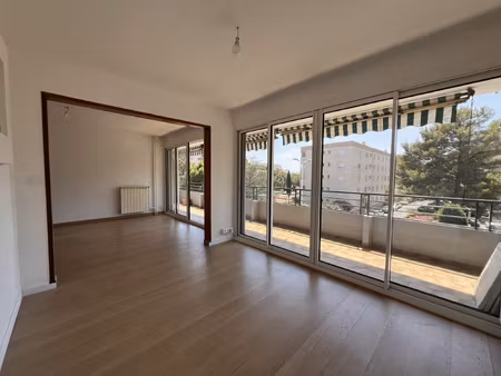 location appartement 3 pièces 75m² le pradet 83220