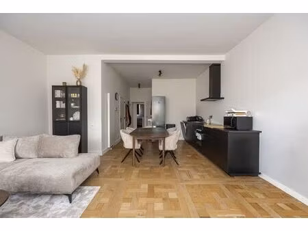 appartement te koop in deurne met 2 slaapkamers