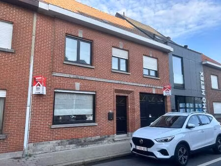huis te koop in sint-eloois-winkel met 3 slaapkamers