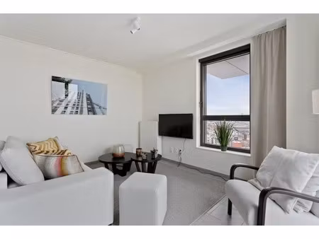appartement te koop in sint-jans-molenbeek met 1 slaapkamer