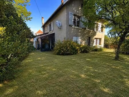 vente maison 8 pièces 190 m² saint-aigulin (17360)