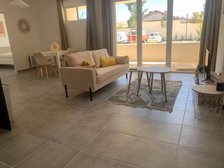 location appartement 3 pièces 63 m2 à vias