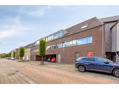 appartement te koop in geel met 1 slaapkamer