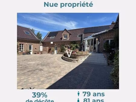 nue propriété - maison t12 de 350 m2 avec parking et garage fermé - monsieur 79 ans  madam