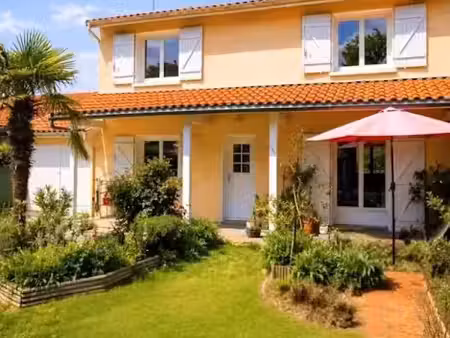 vente maison 5 pièces 102 m² à lesperon (40260)  245 000 €