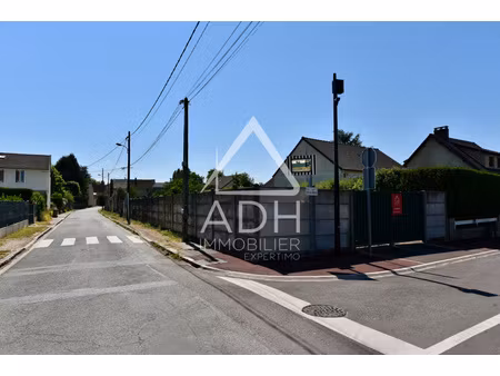 exclusivite a vendre à villiers le mahieu terrain d'environ 701m2