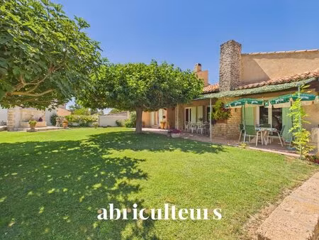 maison familiale de 198 m² avec t2 indépendant  jardin et garage à charleval