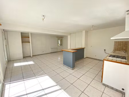 vente appartement 3 pièces  72.30m²  fendeille