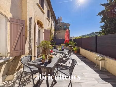 la-roque-d'anthéron - maison de village de 152 m² avec terrasse