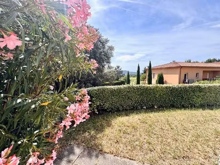vaison-la-romaine appartement de plain-pied avec jardin