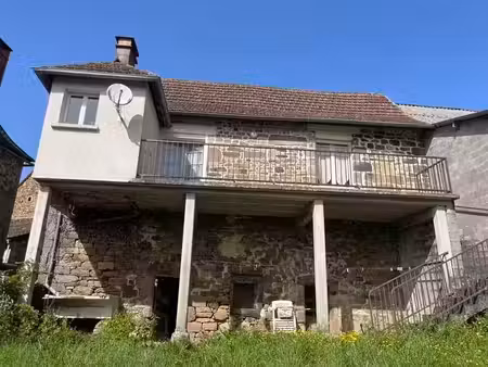 maison en pierre de 3 pièces principales