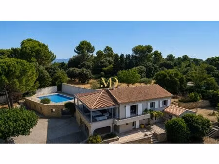 villa contemporaine d'exception avec vue panoramique  espace bien-être et appartement...