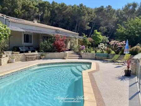 villa avec 2 appartements dans un environnement privilegie