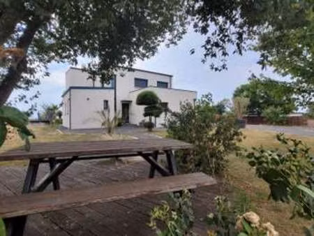 vente maison à saint-planchers (50400) : à vendre / 158m² saint-planchers