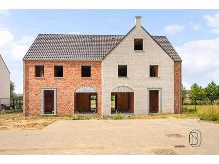 huis te koop in deinze met 4 slaapkamers