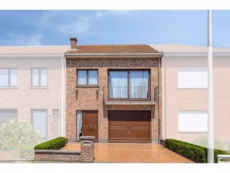 huis te koop in boom met 2 slaapkamers