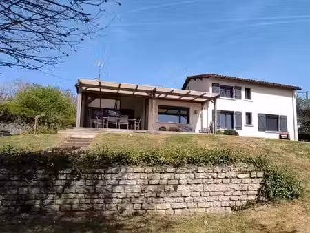 vente maison 8 pièces 176 m² à monthoiron (86210)  299 000 €