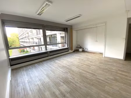 achat local professionnel 765m²