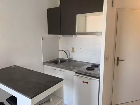 location appartement 1 pièce 19.7 m² à castelnau-le-lez (34170)  445 €