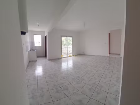 location appartement 3 pièces 66m² st benoit 97470
