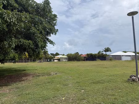 vente terrain  1242.00m²  sainte