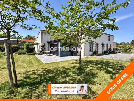vente maison 6 pièces 157 m² à les herbiers (85500)  334 000 €