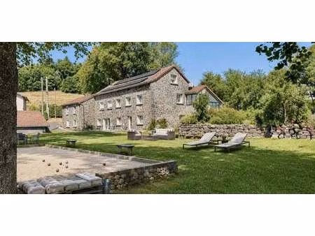 maison avec jardin et terrasse saint-agrève (07)